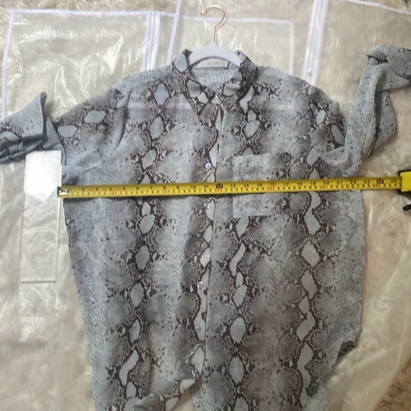 Chiffon Python Blouse - Picture 4 of 10